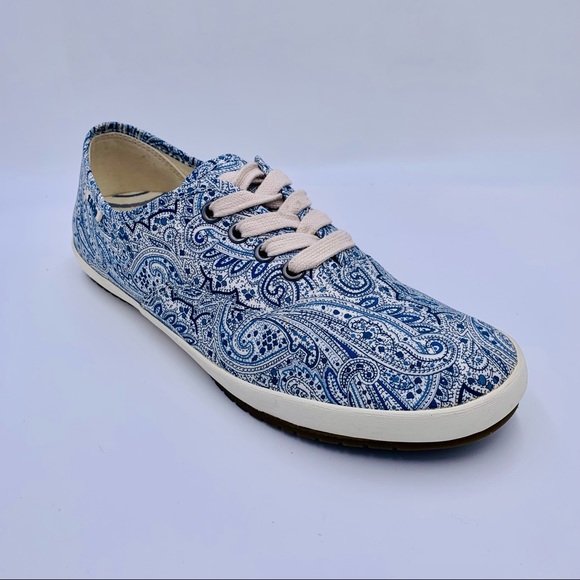 Taos Footwear Shoes - Taos shoes Guest Star sneakers paisley blue and white color women size 9